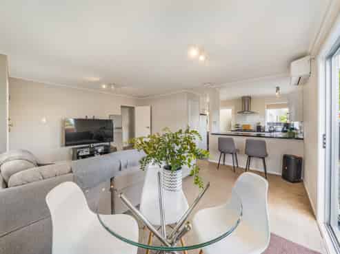 28A Roband Crescent, Brown Owl