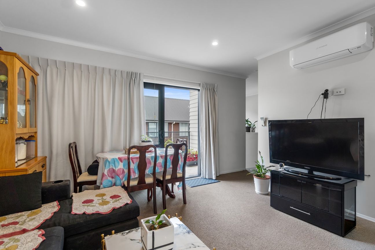 Modern Two Bedroom Townhouse in Hamilton East - Vista 4