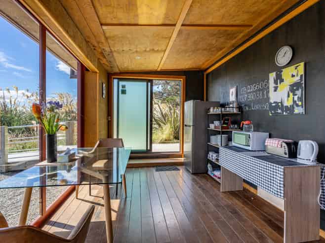 AUCTION; Low Reserve. The Cliffs Seaside Resort!