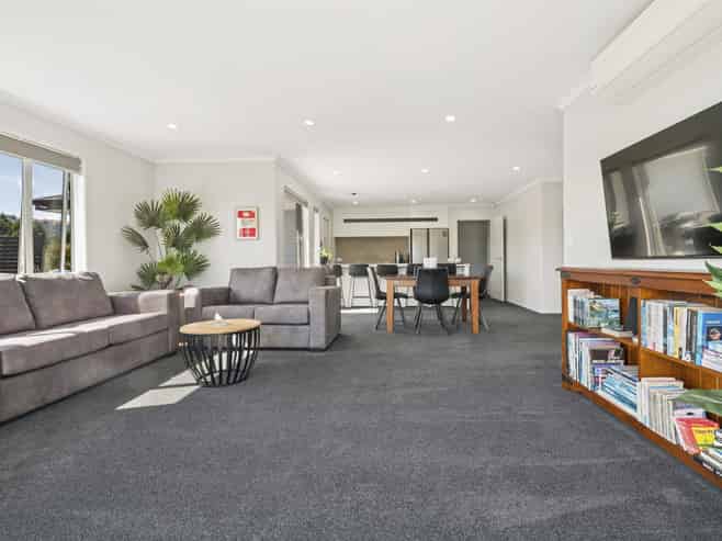 1 Kahikatea Drive, Kinloch