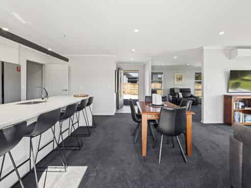 1 Kahikatea Drive, Kinloch