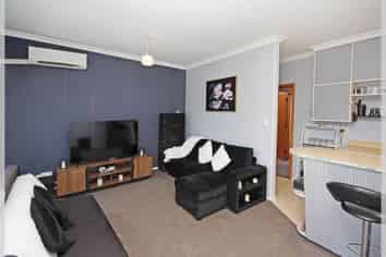 flat 3/72 Queen Street West, LEVIN