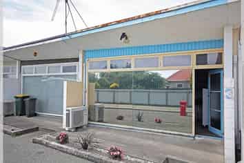 flat 3/72 Queen Street West, Levin