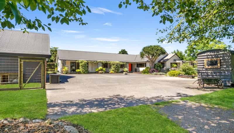 424 Tararua Road, Levin