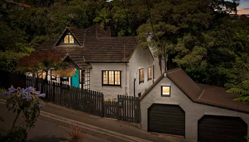 12 Abbott Street, Ngaio