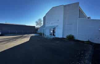 Two Entrance Ways - Fox and Glasgow streets