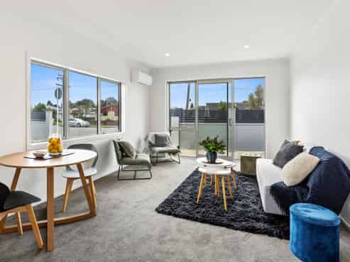 17/17 Waerenga Road, Otaki