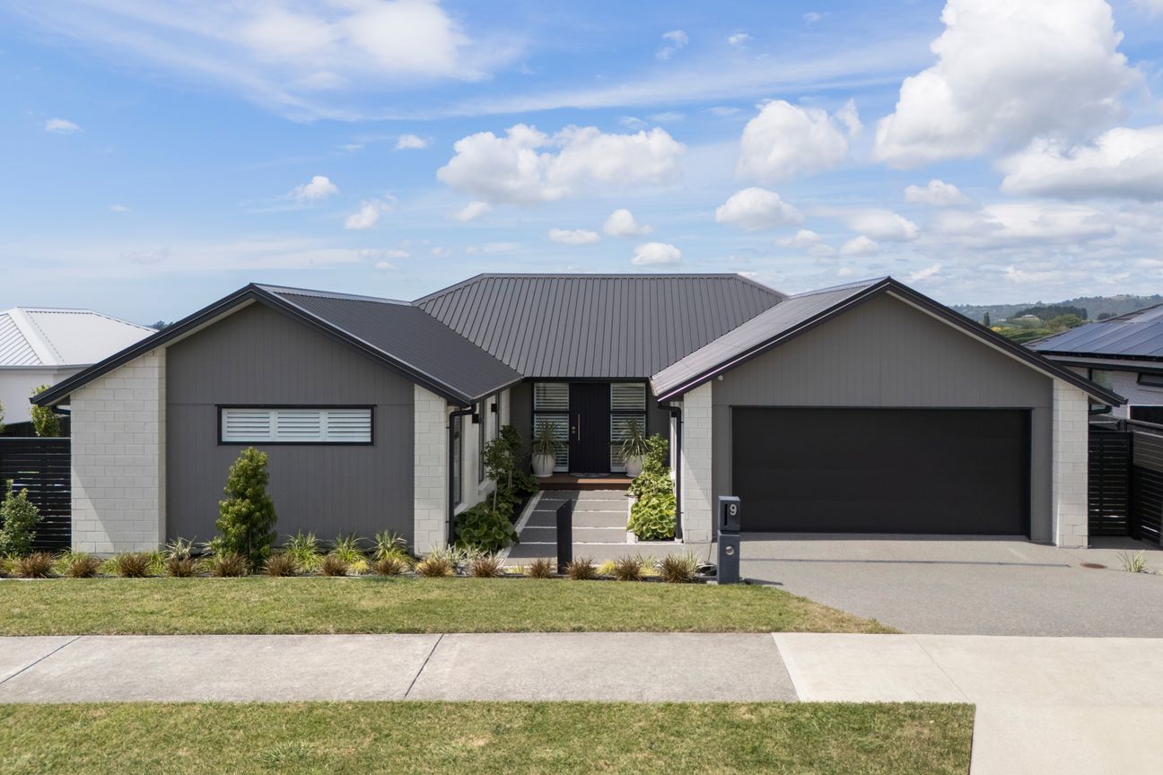Luxury, Lifestyle & Views – Now Priced to Sell - Aanzicht 6