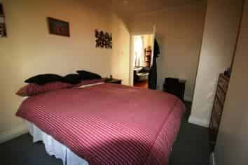 B/143 Wadestown Rd, Wadestown