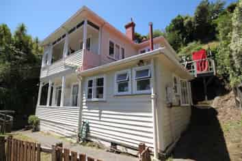 B/143 Wadestown Rd, Wadestown