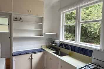 B/143 Wadestown Rd, Wadestown