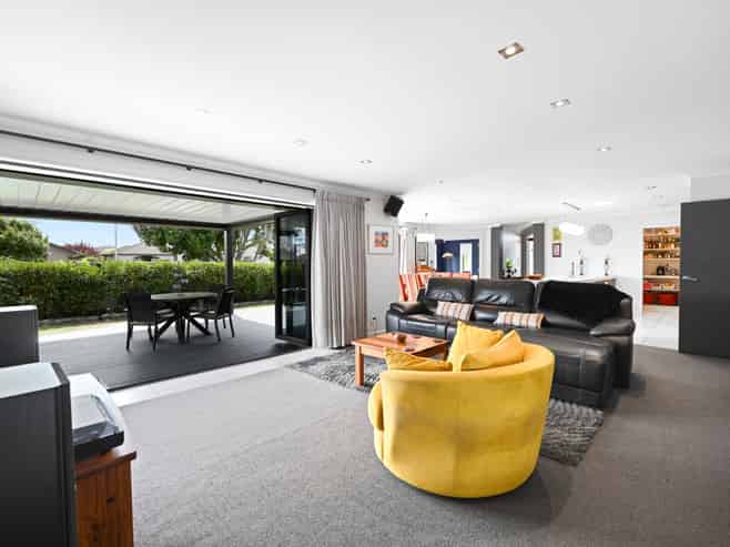 2 Ebony Court, Rototuna North