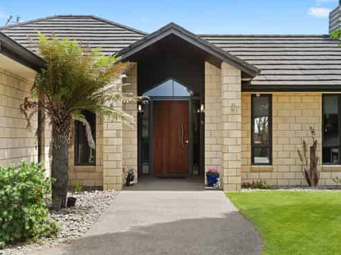 2 Ebony Court, Rototuna North