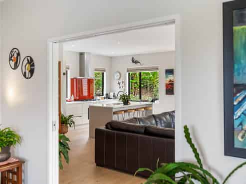 96 Solan Drive, Waimauku