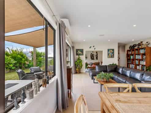 96 Solan Drive, Waimauku