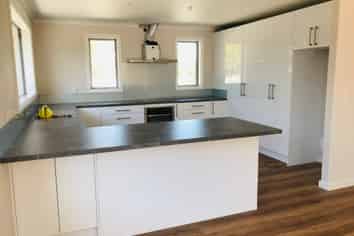 86 Middle Road, Allenton