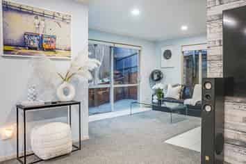 12 Cairngorm Place, Highland Park