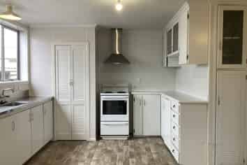 5 High Street West, Waitara