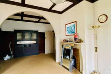 24 Crescent Road, Epsom