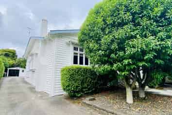 24 Crescent Road, Epsom