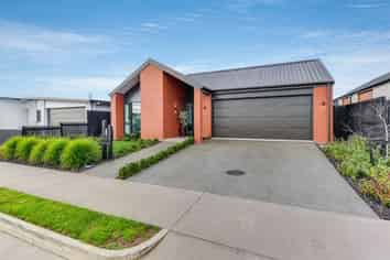 20 Probert Crescent, Chartwell