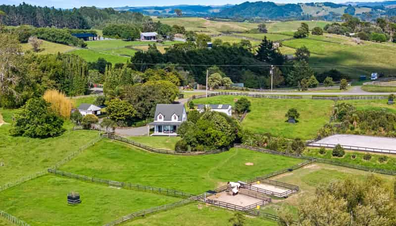 35 Joblin Road, Wainui