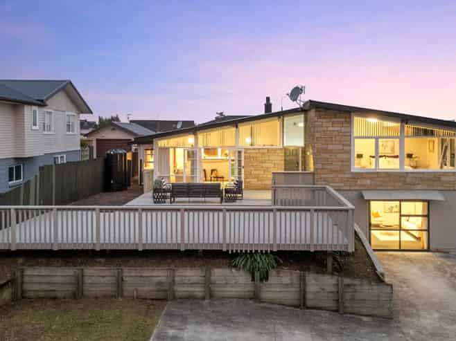 90 Gossamer Drive, Pakuranga Heights