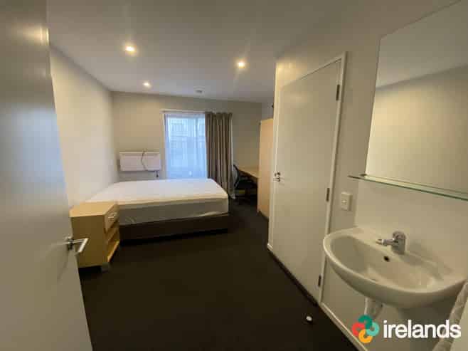 2/48/31 Poulson Street, Addington