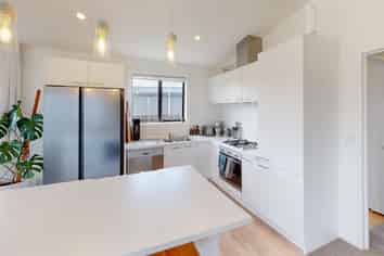 27 Walton Street , Bulls