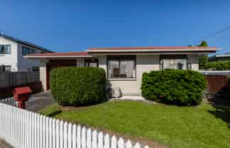 2/31A Colwill Road, Massey