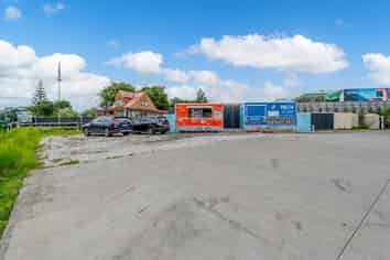 1893m² Site returning $360,000 pa (net) + GST