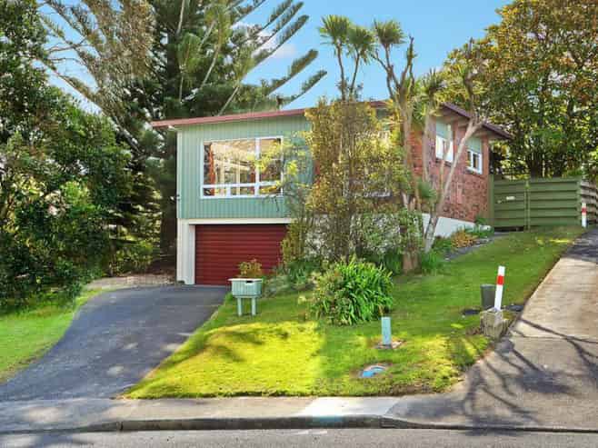 78 Ravenwood Drive, Forrest Hill