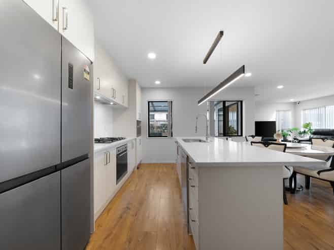 11 Silver Beech Street, Takanini