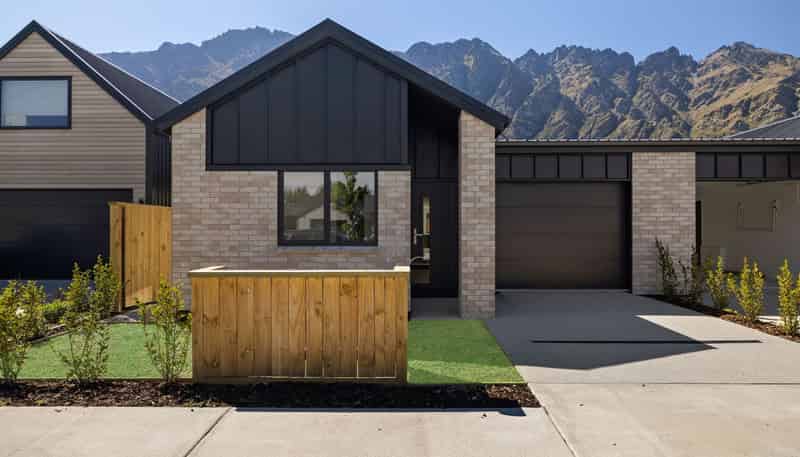 117-135 Howden Drive, Hanley's Farm, Jacks Point