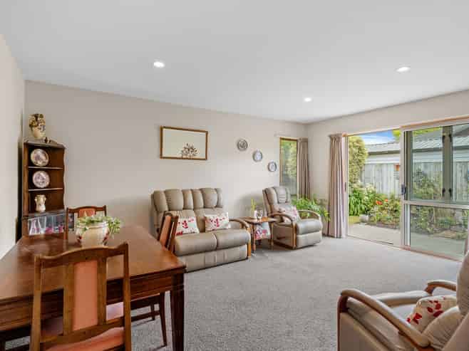 5B Oldham Place, Darfield