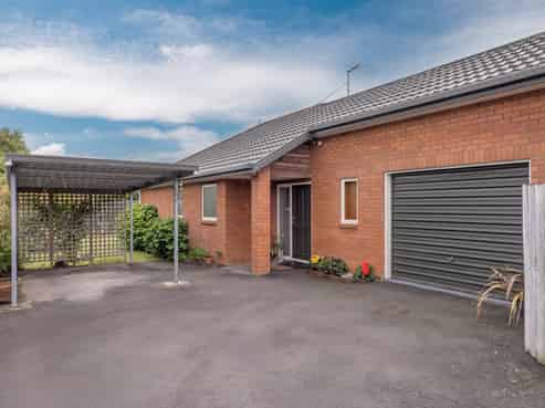 5B Oldham Place, Darfield