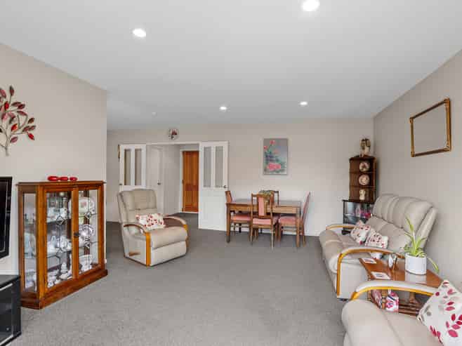 5B Oldham Place, Darfield