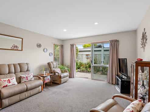 5B Oldham Place, Darfield