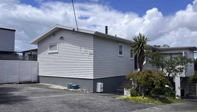 156 Carlisle Road, Northcross