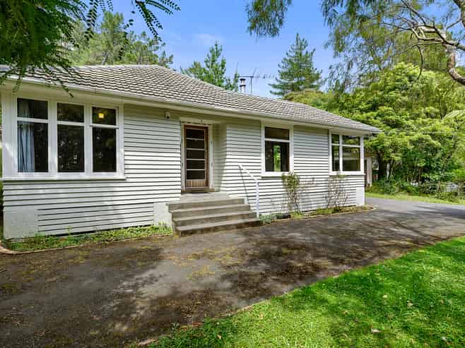 36 Hine Road, Wainuiomata