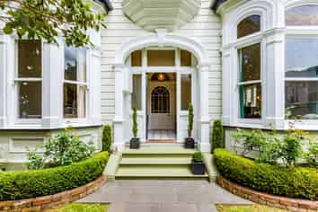 23 Hobson Crescent, Thorndon