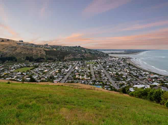 26 Highview Lane, Scarborough