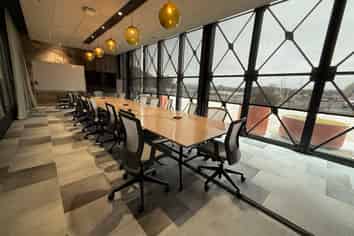 High Quality Waterfront Office Spaces