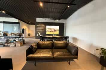 Office premises on busy Main Road