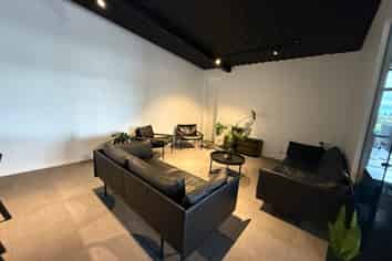 Office premises on busy Main Road