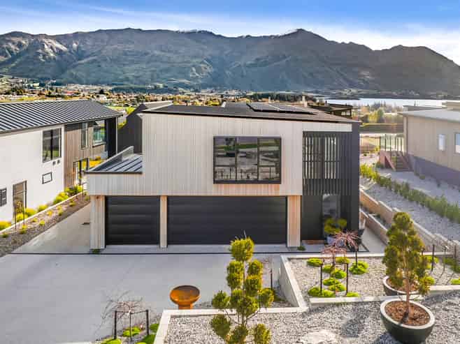 9 Mills Road, Wanaka