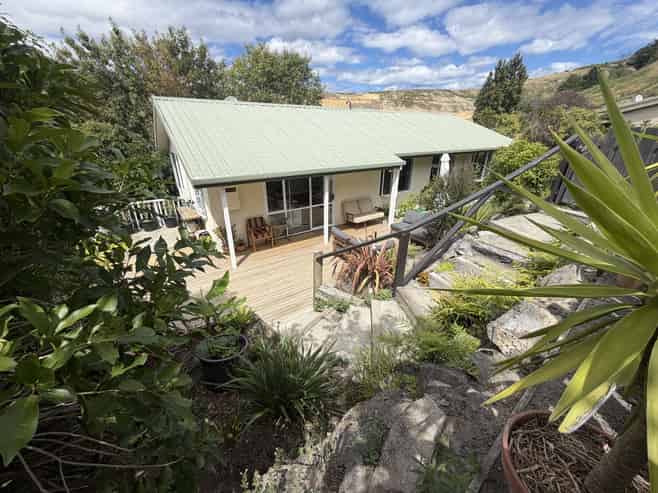 9 Banff Way, Toi Toi