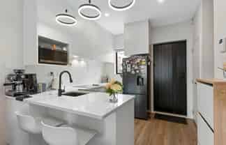 33 Kiato Lane, Flat Bush