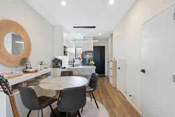 33 Kiato Lane, Flat Bush