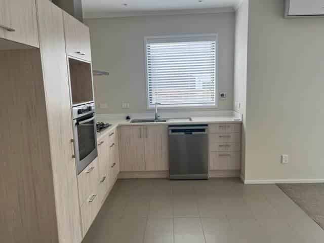 34 Cape Cod Drive, Gulf Harbour